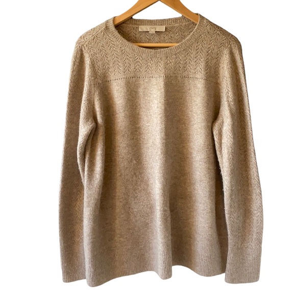 LOFT Sweaters - LOFT | Oatmeal Relaxed Pointelle Crew Neck Sweater | Women's Sweaters | Size L